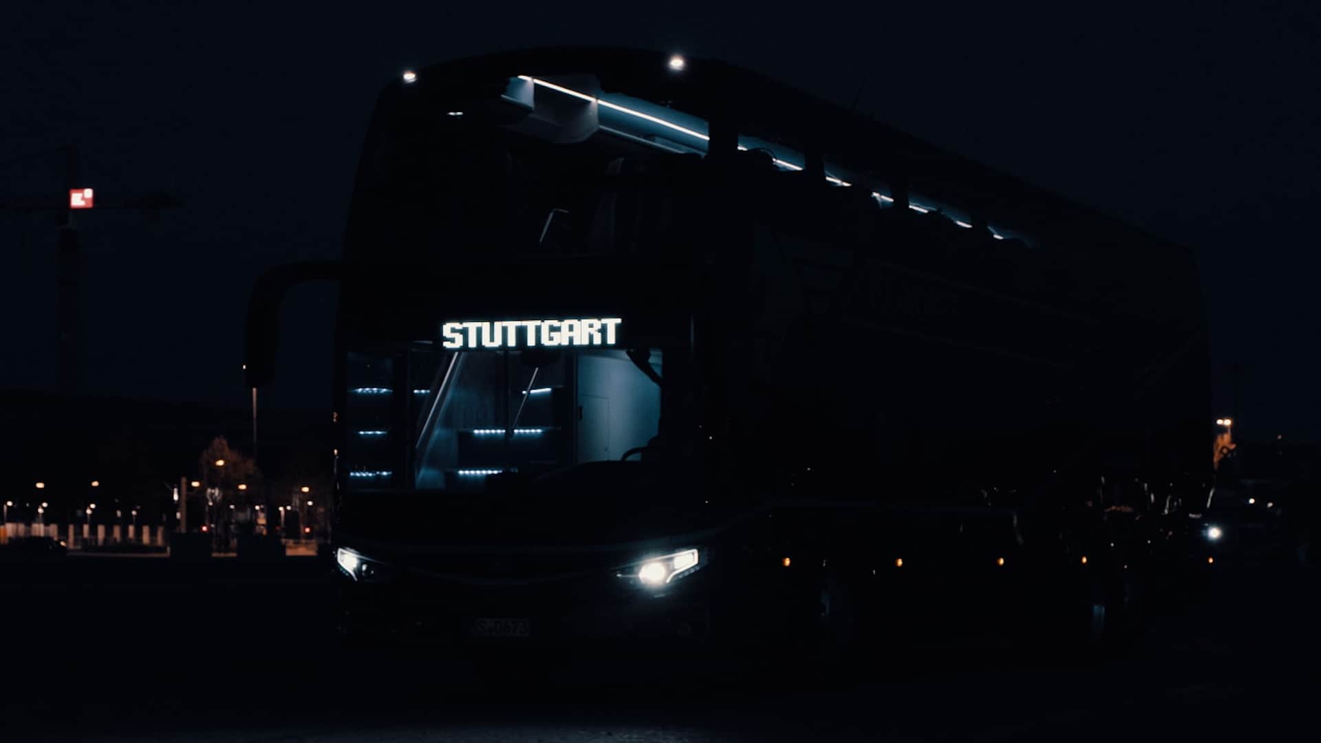Roadjet Premium Fernreisen YouTube Ads - Fernbus bei Nacht - Filmproduktion hawkins.film